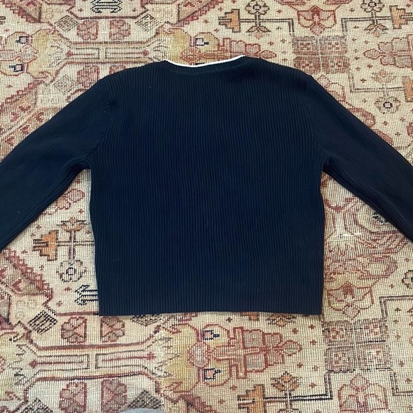 Brandy Melville Milena V Neck Sweater navy blue - Picture 10 of 10